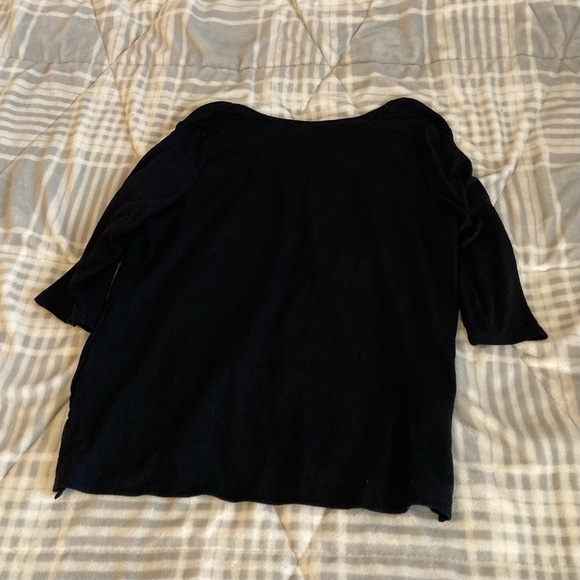 Reitmans black top - Picture 2 of 3